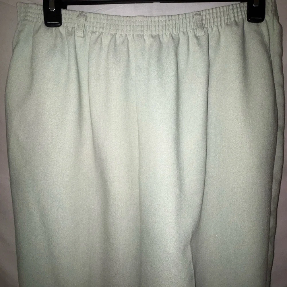 Alfred Dunner Light Green Elastic Waist Pants